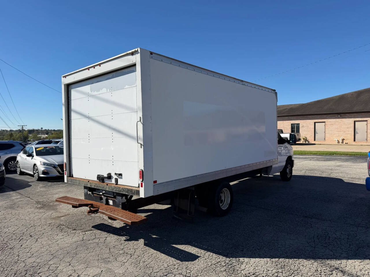 Used 2019 Ford E-350 and Econoline 350 Super Duty w/ Power Windows & Locks Group RWD image 4