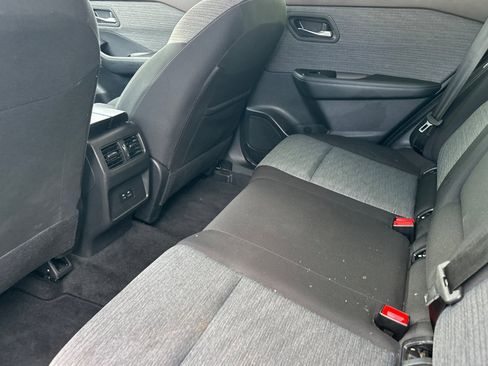 Certified 2023 Nissan Rogue SV image 12