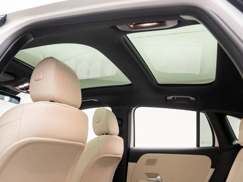New 2026 Mercedes-Benz GLA 250 4MATIC image 17