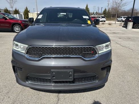 Used 2024 Dodge Durango SXT w/ 3rd Row Seating Group image 3