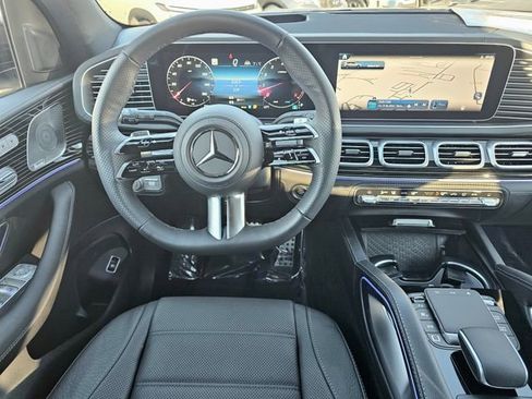 New 2025 Mercedes-Benz GLS 580 4MATIC image 34