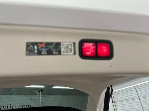 Used 2023 Mercedes-Benz EQS 450+ SUV image 28