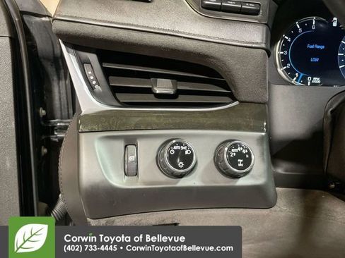 Used 2019 Cadillac Escalade Platinum image 20