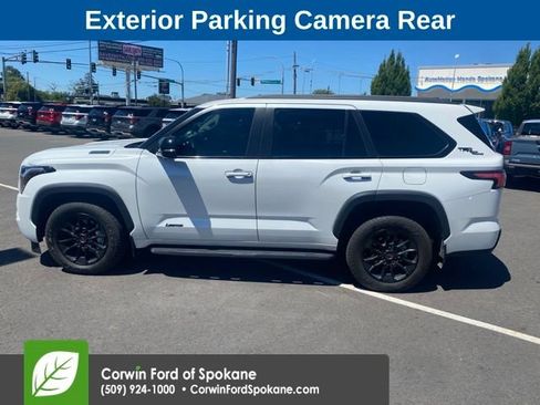 Used 2024 Toyota Sequoia Limited w/ TRD Off-Road Package AWD/4WD image 9
