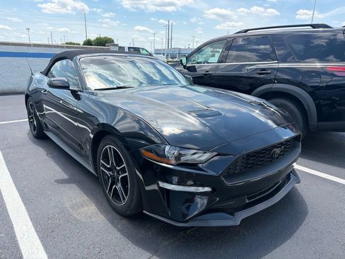 Used 2020 Ford Mustang Premium RWD image 4