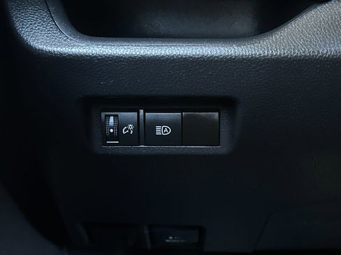 Used 2024 Toyota RAV4 XLE AWD/4WD image 26