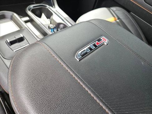 Used 2025 GMC Sierra 2500 AT4 AWD/4WD image 18