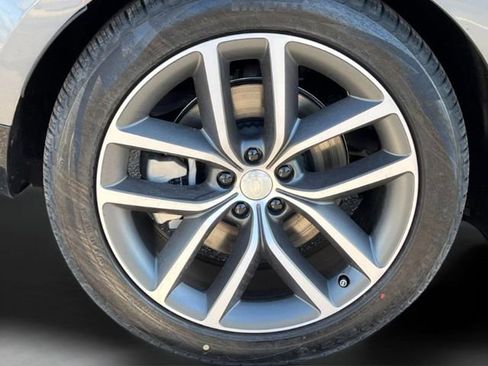 Used 2025 Land Rover Range Rover SE AWD/4WD image 34