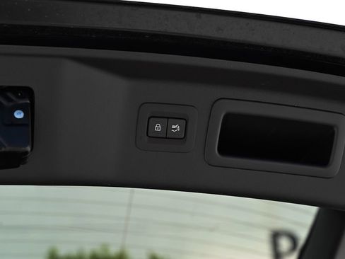 Used 2024 MAZDA CX-90 Plug-In Hybrid w/ Premium Pkg image 18