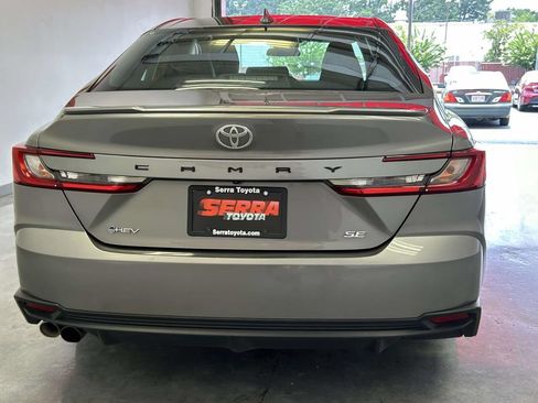 Certified 2025 Toyota Camry SE FWD image 4