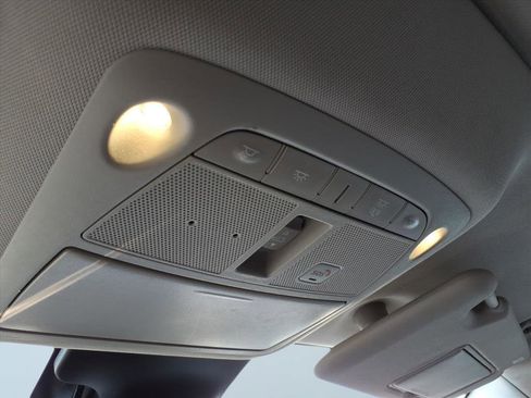 Used 2022 Nissan Rogue Sport SL w/ Premium Package image 18