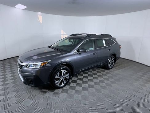 Used 2022 Subaru Outback Limited XT w/ Popular Package #2 image 4