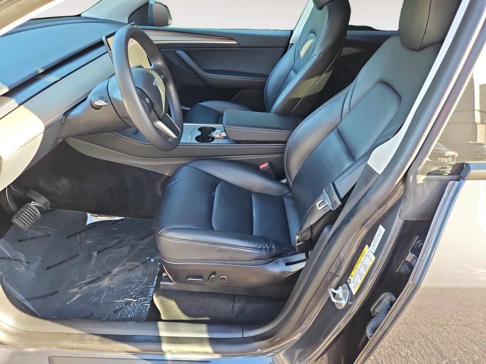 Used 2023 Tesla Model Y Long Range AWD/4WD image 9