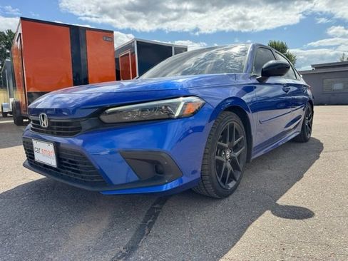 Used 2023 Honda Civic Sport image 3