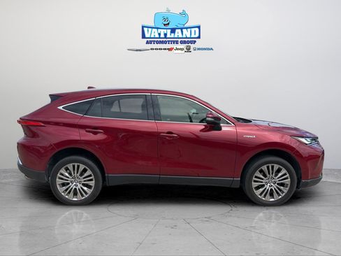 Used 2021 Toyota Venza XLE w/ Softex Package AWD/4WD image 6