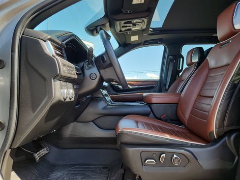 Used 2023 GMC Yukon XL Denali Ultimate w/ LPO, Floor Liner Package AWD/4WD image 15