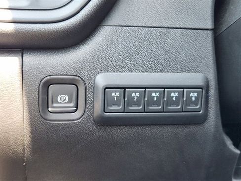 New 2024 GMC Sierra 2500 Pro w/ Convenience Package image 16