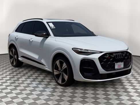 New 2026 Audi SQ5 Premium Plus AWD/4WD image 7