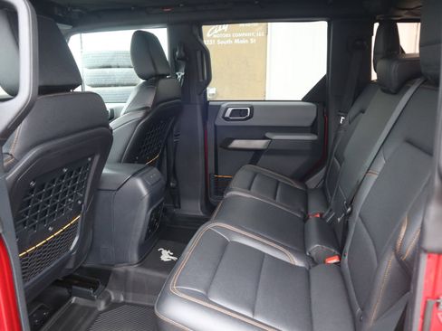 Used 2021 Ford Bronco Badlands image 55