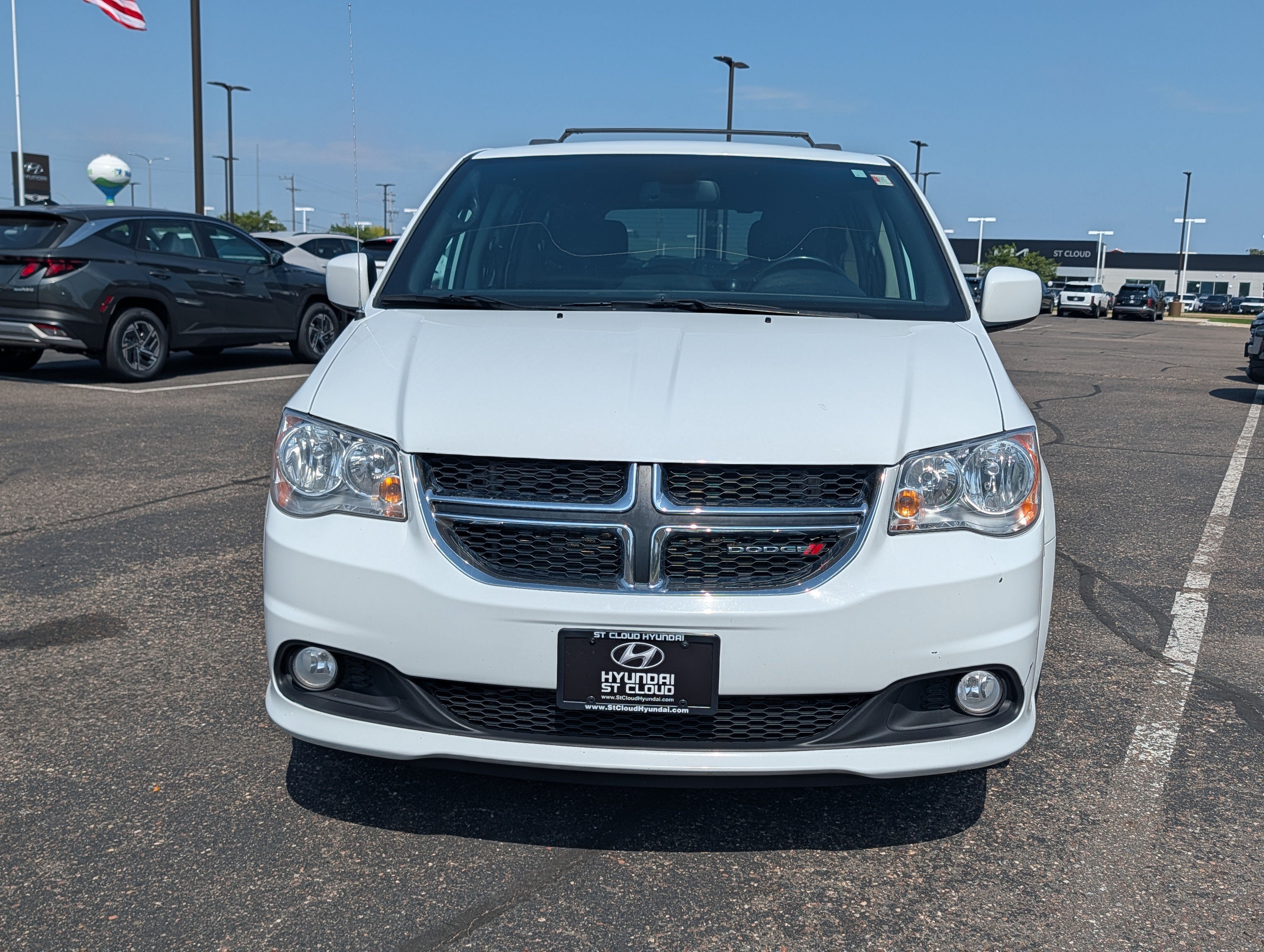 Used 2019 Dodge Grand Caravan SXT FWD image 8