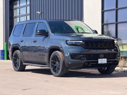 Used 2024 Jeep Wagoneer Series II w/ Convenience Group I AWD/4WD image 4