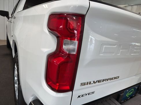 Certified 2022 Chevrolet Silverado 1500 LTZ w/ LTZ Premium Package AWD/4WD image 15