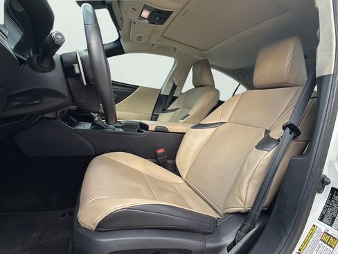 Used 2020 Lexus ES 350 350 w/ Accessory Package 2 image 9