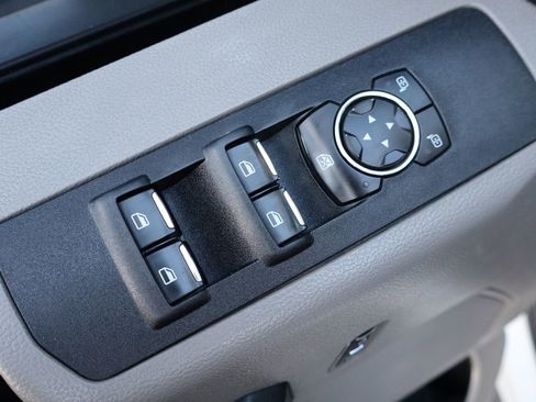 Used 2019 Ford F250 XL w/ Power Equipment Group image 27