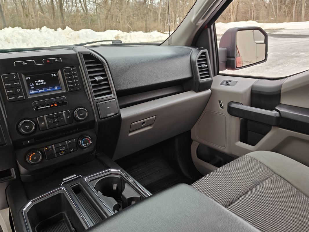 Used 2017 Ford F150 XL w/ Equipment Group 101A Mid AWD/4WD image 19