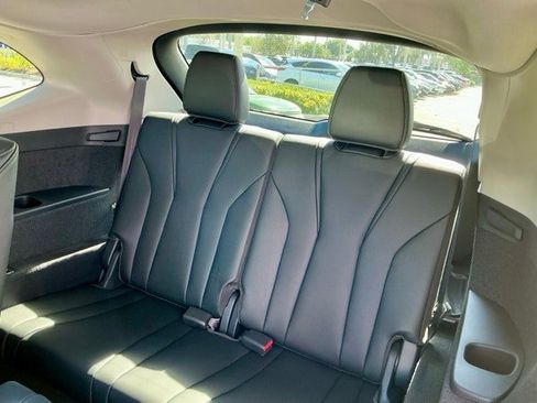 Certified 2025 Acura MDX SH-AWD image 12