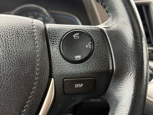 Used 2015 Toyota RAV4 Limited w/ Technology Package image 29