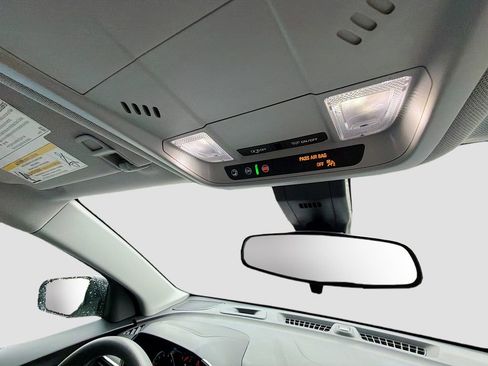 Used 2024 Chevrolet Equinox LS w/ LS Convenience Package FWD image 31