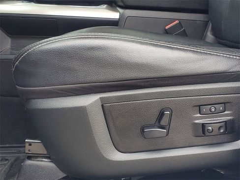 Used 2018 RAM 2500 Laramie w/ Snow Chief Group image 11