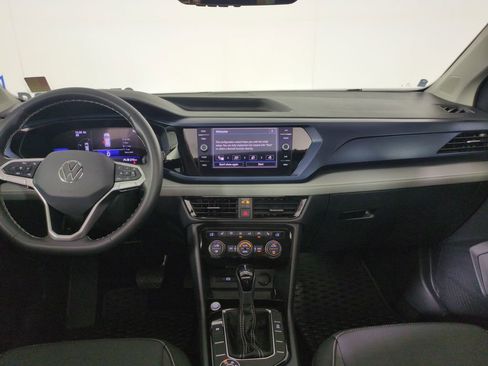 Used 2024 Volkswagen Taos SE w/ Panoramic Sunroof Package AWD/4WD image 15