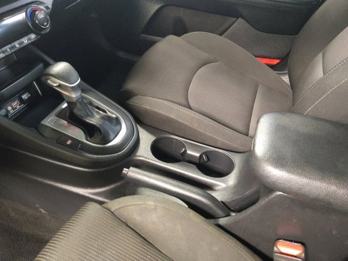 Used 2019 Kia Forte LXS FWD image 26