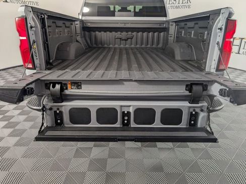 Certified 2025 Chevrolet Silverado 2500 ZR2 w/ Technology Package image 29