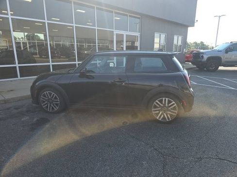 Used 2025 MINI Cooper S FWD image 9