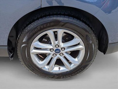 Used 2019 Ford Edge SEL w/ Equipment Group 201A AWD/4WD image 26