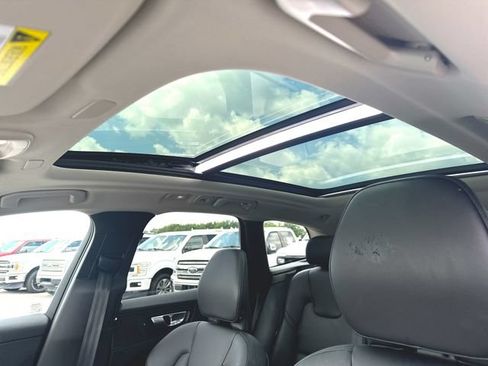 Used 2024 Volvo XC60 B5 Core w/ Protection Package Premier AWD/4WD image 19