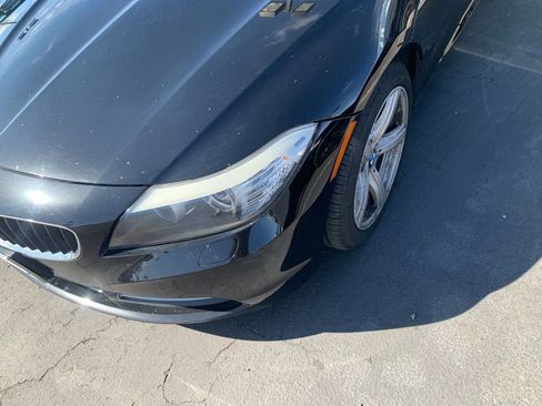 Used 2009 BMW Z4 sDrive30i image 2