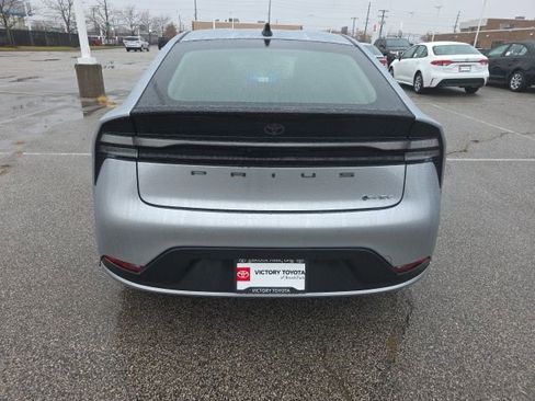 New 2026 Toyota Prius Plug-In Hybrid FWD image 6