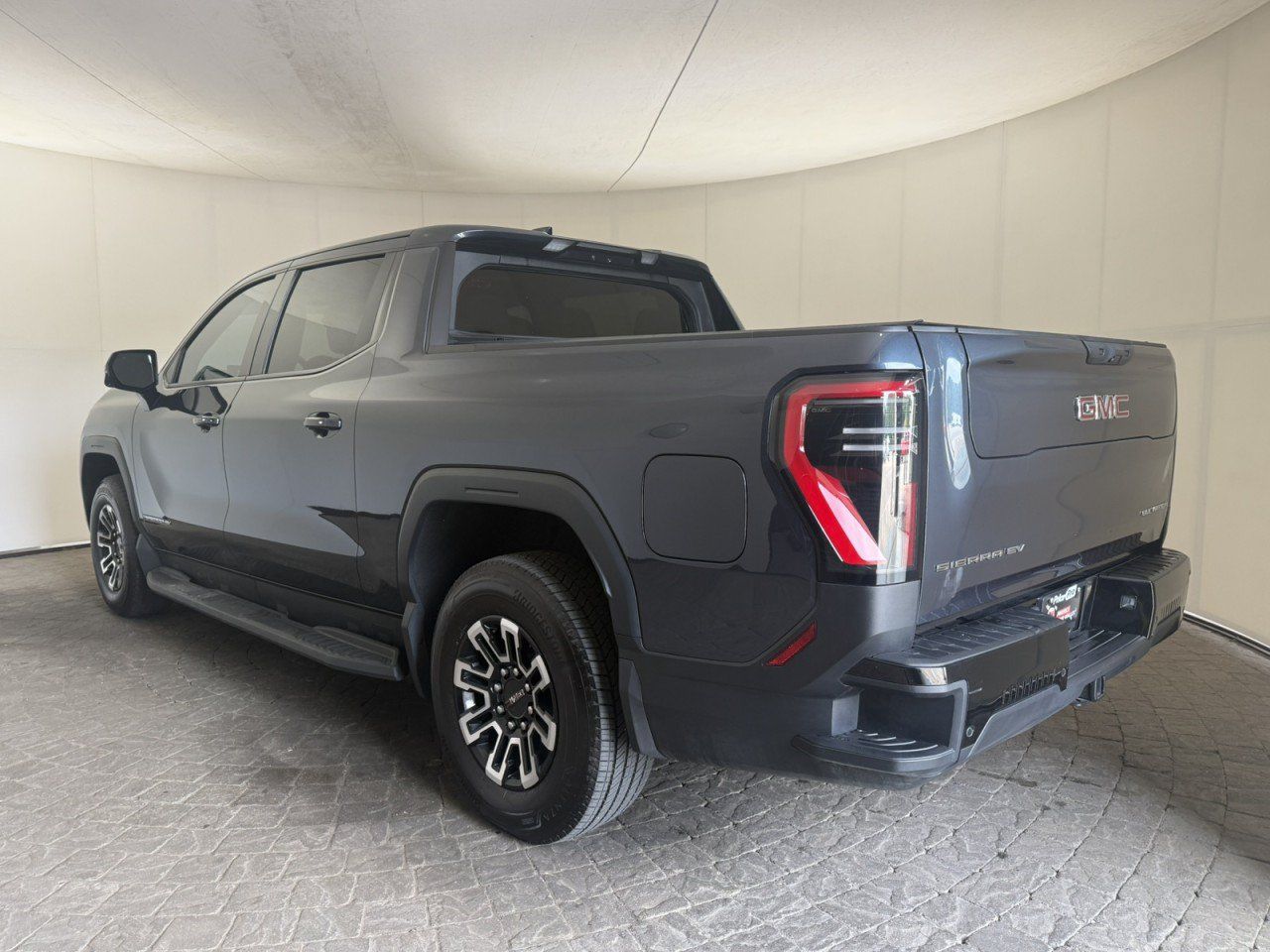 Used 2026 GMC Sierra EV Elevation w/ Premium Package AWD/4WD image 6