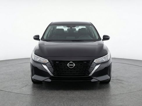 Used 2025 Nissan Sentra SV FWD image 2