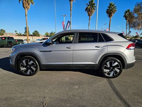 Used 2024 Volkswagen Atlas Cross Sport SE AWD/4WD image 15