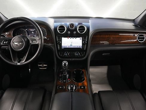 Used 2018 Bentley Bentayga Onyx Edition AWD/4WD image 33
