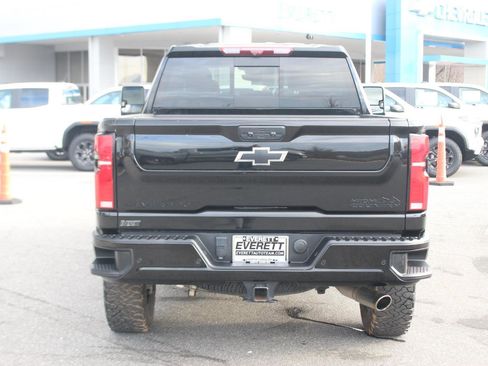 Used 2024 Chevrolet Silverado 2500 High Country w/ Midnight Edition image 6