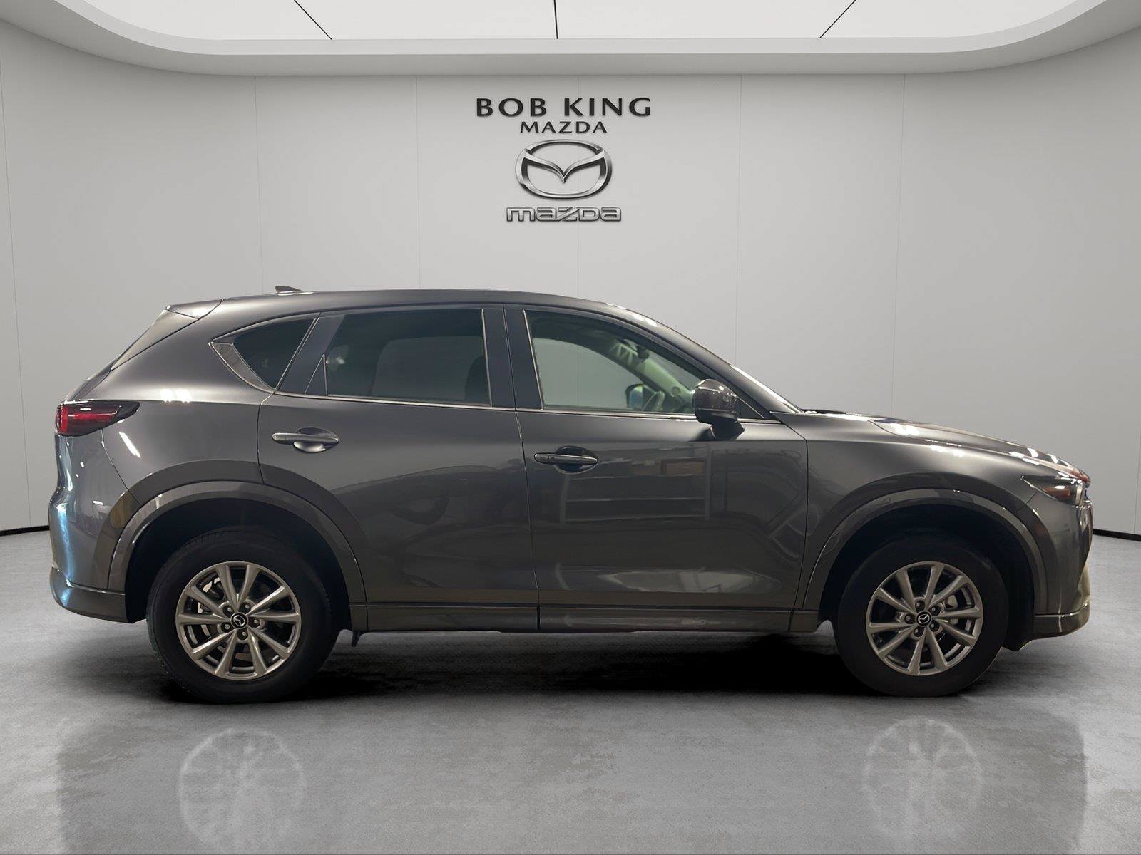 Used 2025 MAZDA CX-5 AWD 2.5 S w/ Select Package image 6
