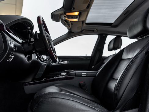 Used 2011 Mercedes-Benz S 550 image 21