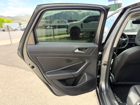 Used 2021 Volkswagen Jetta SEL FWD image 25