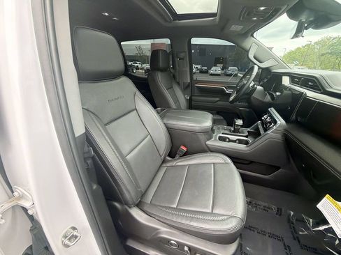 Used 2024 GMC Sierra 1500 Denali w/ Denali Reserve Package AWD/4WD image 24